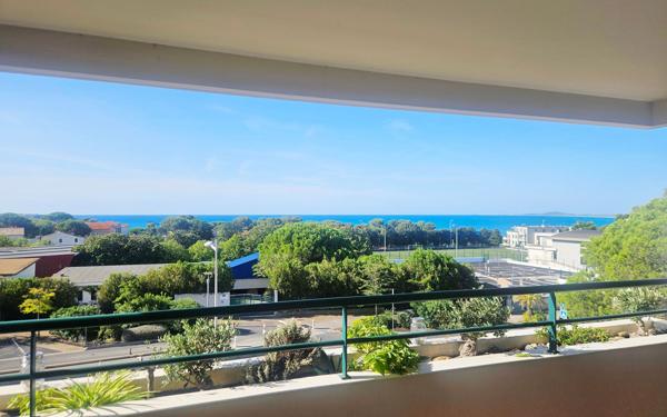 Appartement à vendre    3 pièces • 67,32 m2 Sète