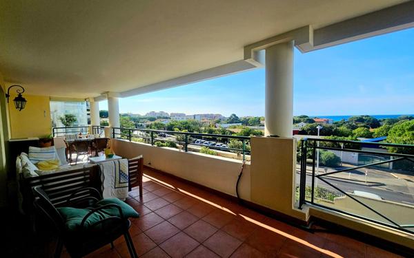 Appartement à vendre    3 pièces • 67,32 m2 Sète