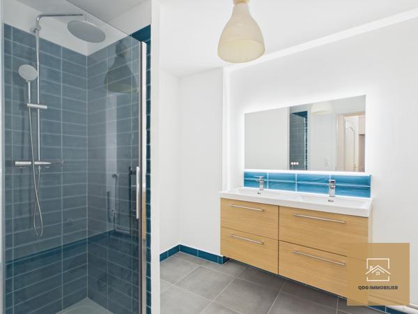 LILLE CENTRE – À 1 MINUTE À PIED DE LA GRAND-PLACE – DUPLEX 3 CHAMBRES – DERNIER ÉTAGE – 118 M² CARREZ