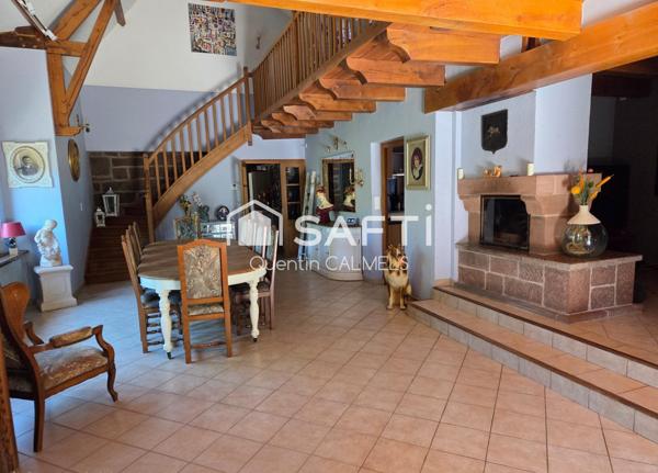 Domaine d’exception en pierre rouge du Vallon de Marcillac