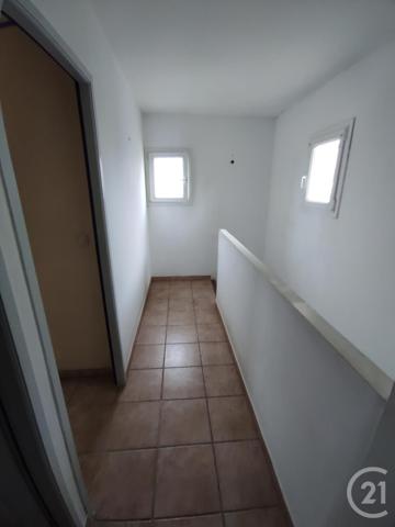 Maison à vendre  6 pièces - 126,50 m2 ST GENIS DES FONTAINES - 66