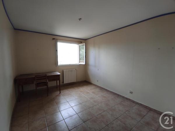 Maison à vendre  6 pièces - 126,50 m2 ST GENIS DES FONTAINES - 66