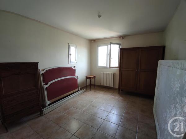 Maison à vendre  6 pièces - 126,50 m2 ST GENIS DES FONTAINES - 66