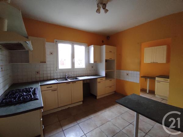 Maison à vendre  6 pièces - 126,50 m2 ST GENIS DES FONTAINES - 66