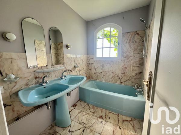 Maison à vendre 5 pièces 157 m² Le Pian-Médoc