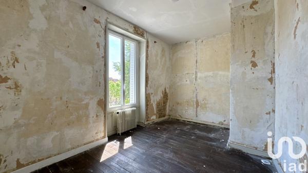 Maison de ville 6 pièces de 244 m² à Mirebeau (86110)