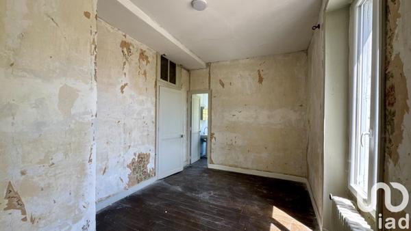 Maison de ville 6 pièces de 244 m² à Mirebeau (86110)