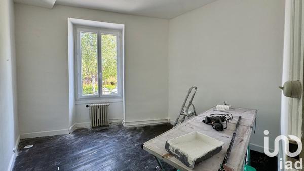 Maison de ville 6 pièces de 244 m² à Mirebeau (86110)