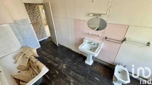 Maison de ville 6 pièces de 244 m² à Mirebeau (86110)