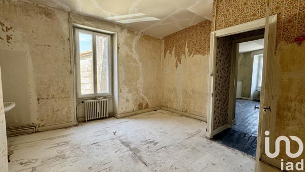 Maison de ville 6 pièces de 244 m² à Mirebeau (86110)