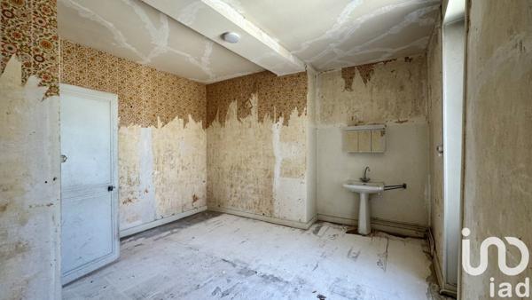 Maison de ville 6 pièces de 244 m² à Mirebeau (86110)