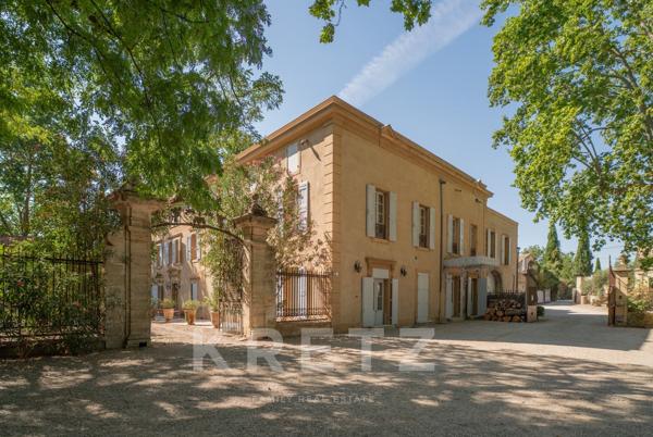 Château restauré avec 25ha de vignes