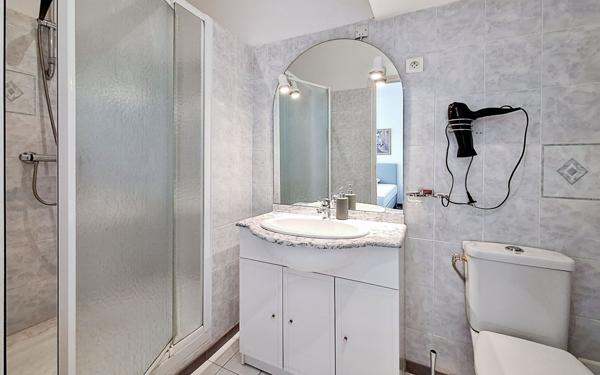 Appartement à vendre    3 pièces • 61 m2 Cannes