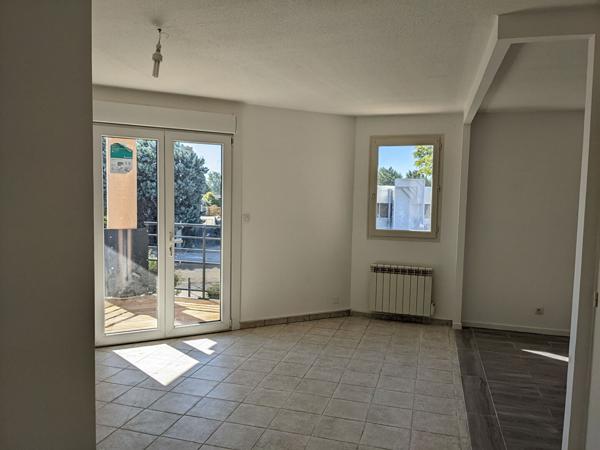 A LOUER - Appartement Pierrelatte 3 pièces avec terrasse