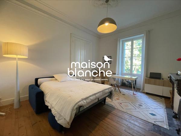 Maison de type Chartreuse avec parc arboré + maison T3 attenante
