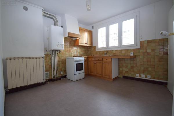 Appartement à rénover à vendre à Grenoble en Isère (38000), ref : 38161-8/26
