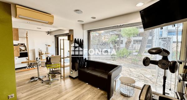 À vendre Local commercial 58.36 m² - Fréjus 83600