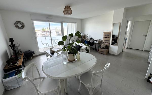 Appartement à vendre    2 pièces • 49,98 m2 La Rochelle