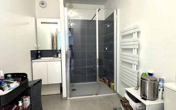 Appartement à vendre    2 pièces • 49,98 m2 La Rochelle