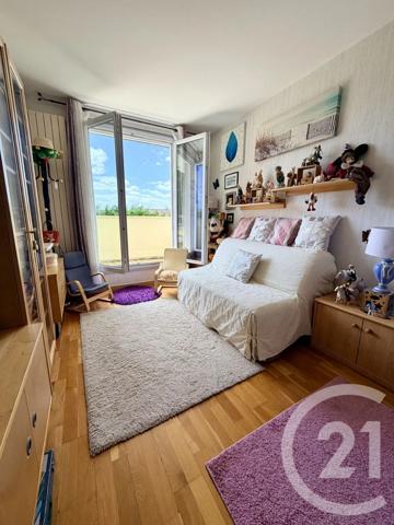 Appartement Duplex à vendre  4 pièces - 77,28 m 2   THORIGNY SUR MARNE  - 77