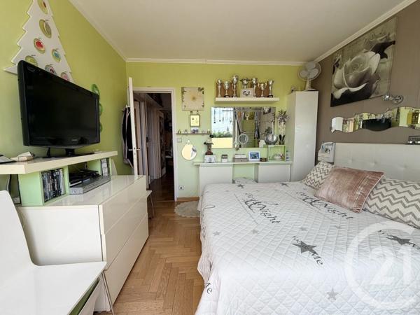 Appartement Duplex à vendre  4 pièces - 77,28 m 2   THORIGNY SUR MARNE  - 77