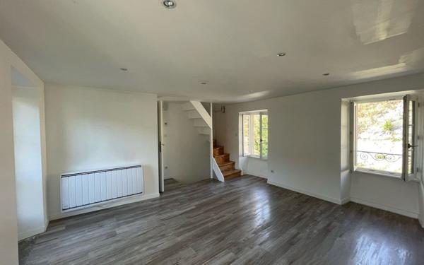 Maison à louer    2 pièces • 64 m2 Mende