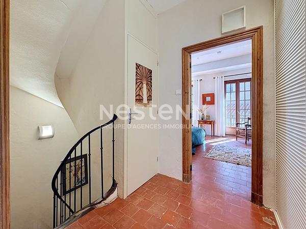 SIGEAN - MAISON DE VILLAGE TYPE 5 DE CARACTÈRE DE 125 M2