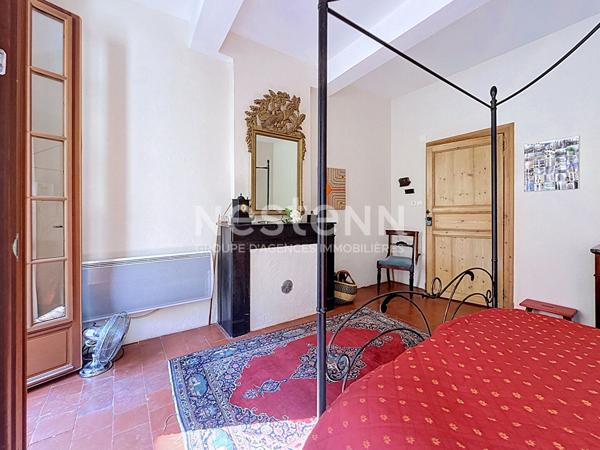 SIGEAN - MAISON DE VILLAGE TYPE 5 DE CARACTÈRE DE 125 M2