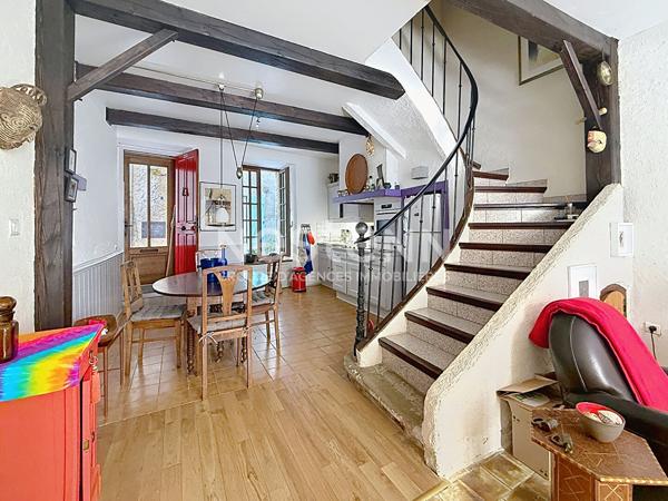 SIGEAN - MAISON DE VILLAGE TYPE 5 DE CARACTÈRE DE 125 M2
