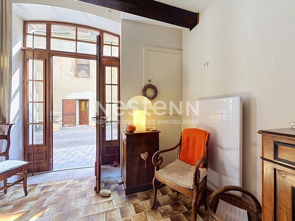 SIGEAN - MAISON DE VILLAGE TYPE 5 DE CARACTÈRE DE 125 M2
