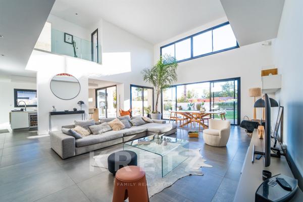 Villa d'architecte en bord de mer