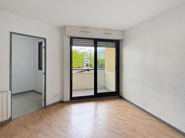 Appartement T1 bis avec balcon et Parking