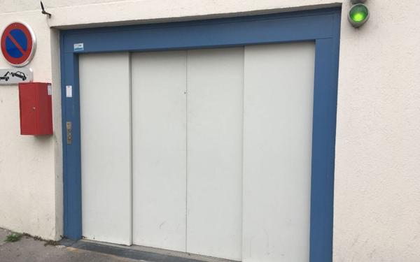 Stationnement à louer    Lyon 3