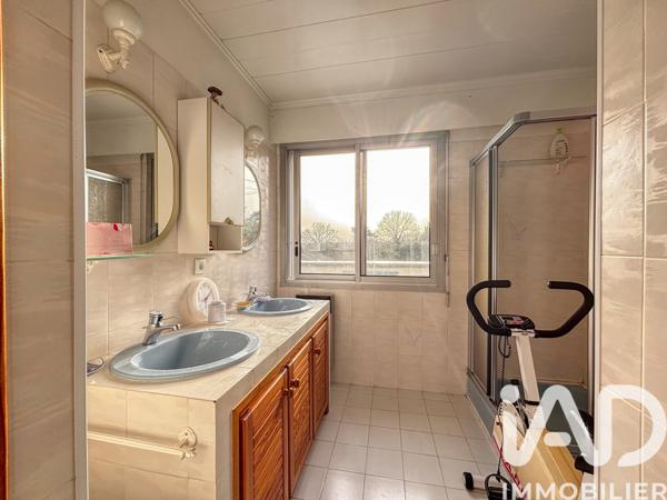 Maison à vendre 6 pièces 205 m² Corbeil-Essonnes