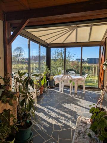 Maison familiale de 132 m² avec sous-sol complet et grand terrain ? Yvetot