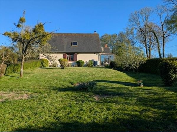 Maison familiale de 132 m² avec sous-sol complet et grand terrain ? Yvetot