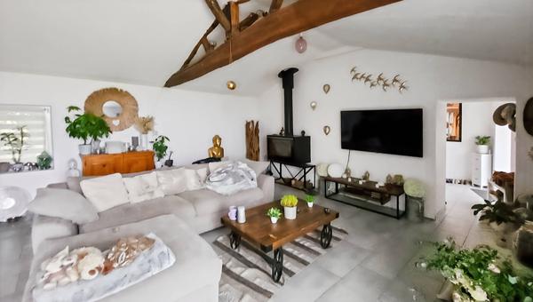 Longère Saint Urbain 3 pièce(s) 82m²