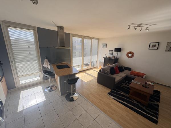Bel appartement T3 lumineux avec balcon et garage KERFEUNTEUN Quimper (29000)