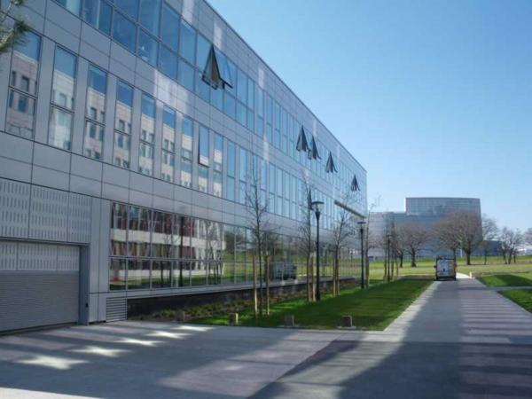 Bureaux à louer à Saint-Herblain quartier Zénith accès périphérique rapide