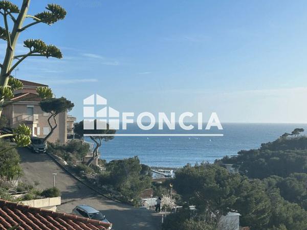 Location Appartement 4 pièces 90 m² - 16 MONTEE DE LA GROTTE Carry Le Rouet 13620