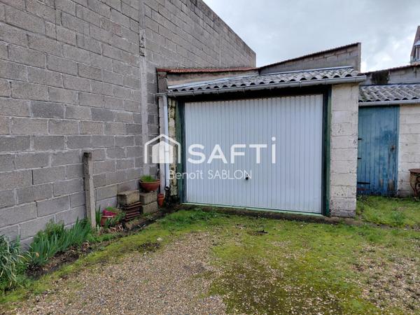 Grand garage de 25m²