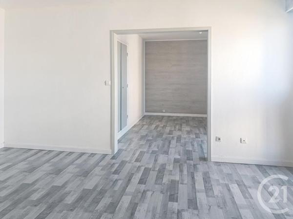 Appartement F3 à vendre  4 pièces - 71,89 m2 CHALONS EN CHAMPAGNE - 51