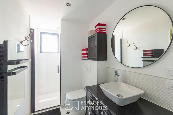 Maison rénovée avec vue sur la baie