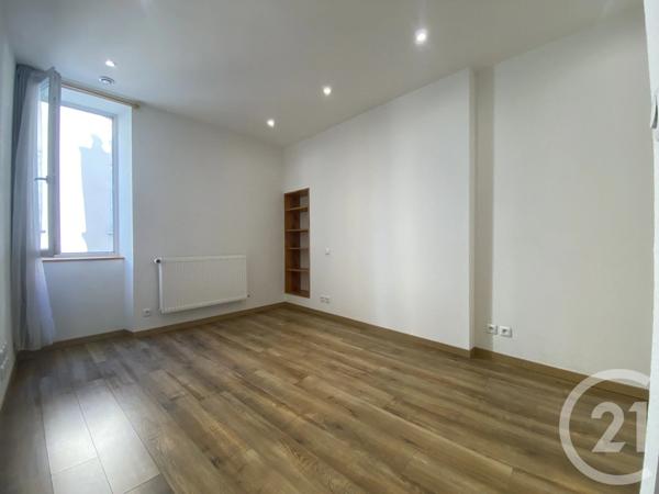 Appartement F3 à vendre  3 pièces - 65,21 m 2   DOLE  - 39