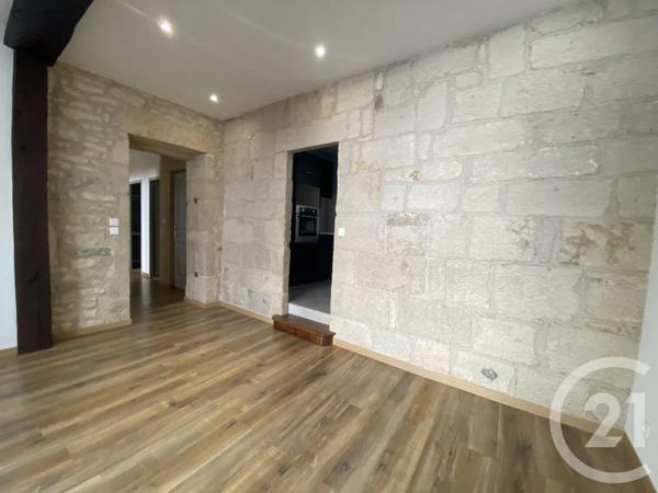 Appartement F3 à vendre  3 pièces - 65,21 m 2   DOLE  - 39