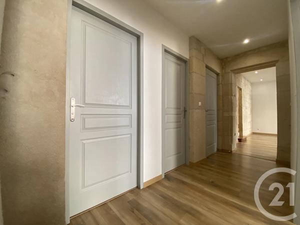 Appartement F3 à vendre  3 pièces - 65,21 m 2   DOLE  - 39