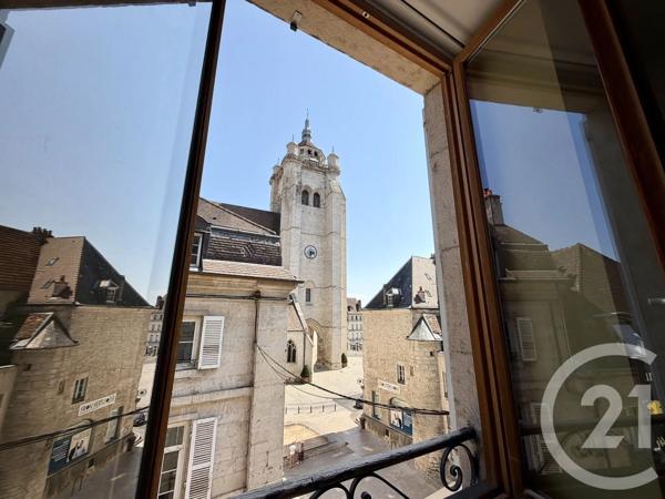 Appartement F3 à vendre  3 pièces - 65,21 m 2   DOLE  - 39