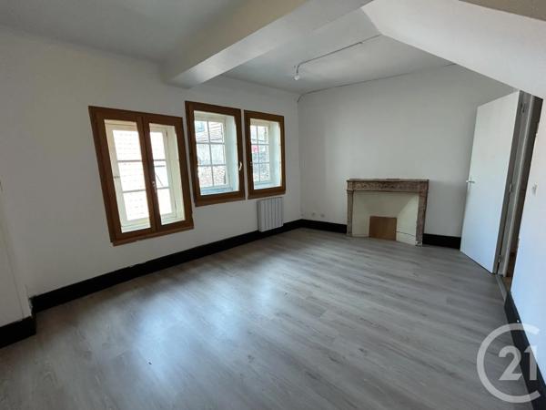Appartement F3 à vendre  3 pièces - 65,21 m 2   DOLE  - 39