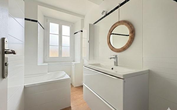 Appartement à vendre    4 pièces • 61,73 m2 Mennecy