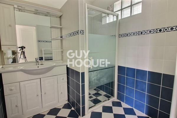 Maison à louer de 7 pièces de 128.5 m²
